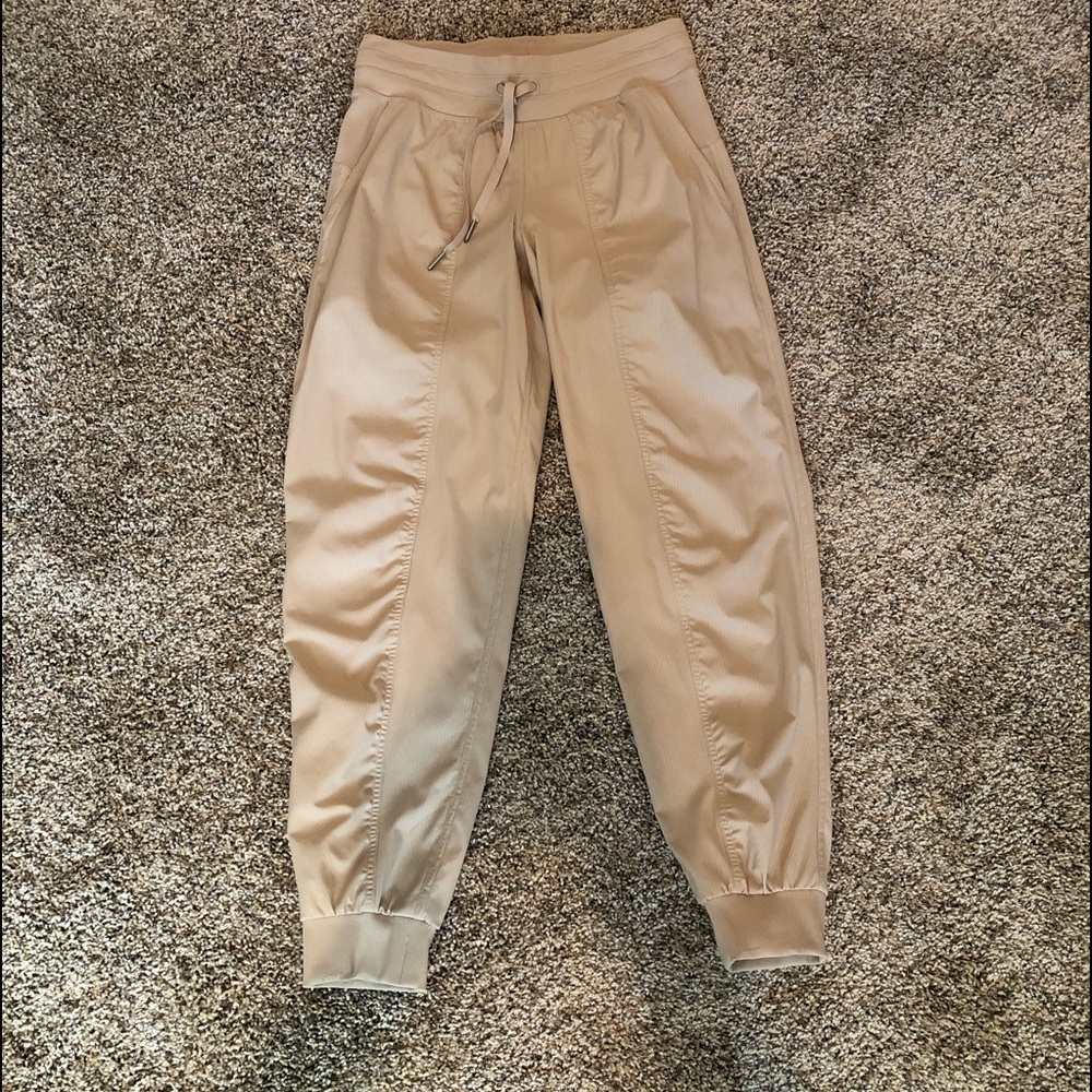 Lululemon Dance Studio Jogger Size 4.